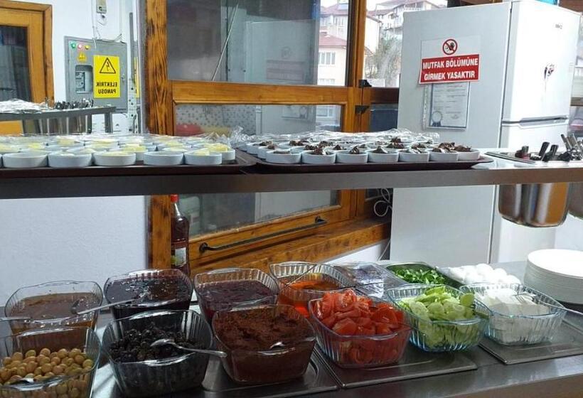 Albergue Ayça Konaklama