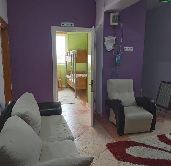 Albergue Ayça Konaklama