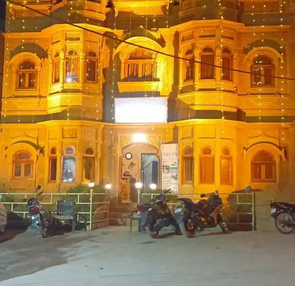 Hotelli Golden Tulip Jaisalmer
