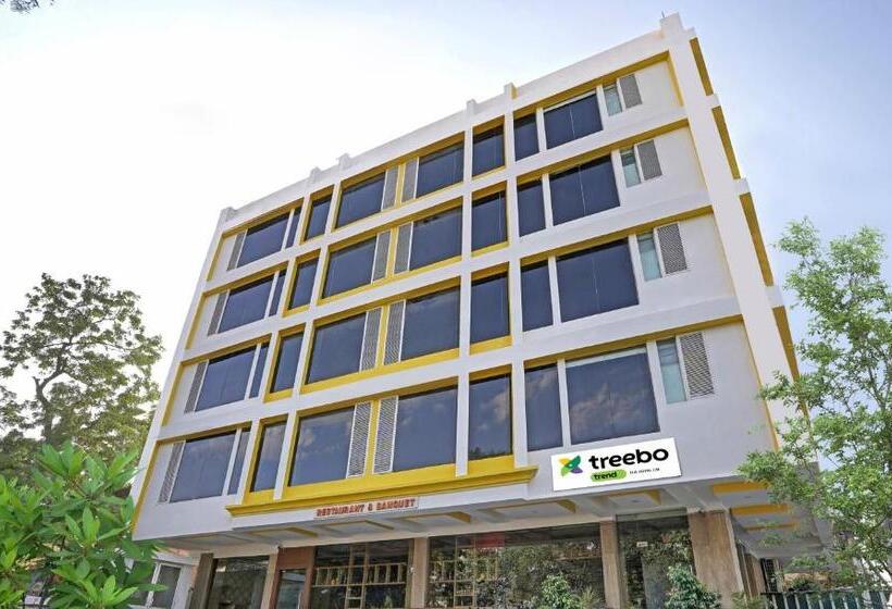 Hotel Treebo The Royal Cm, 4 Km From City Palace
