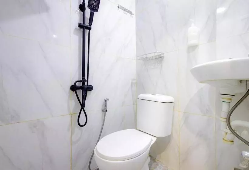 Urbanview Hotel Kota Tua Jakarta