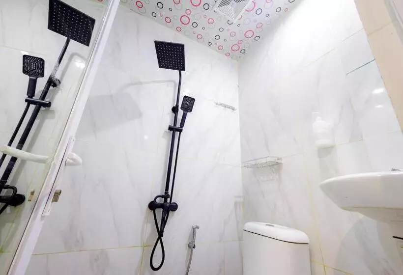 Urbanview Hotel Kota Tua Jakarta