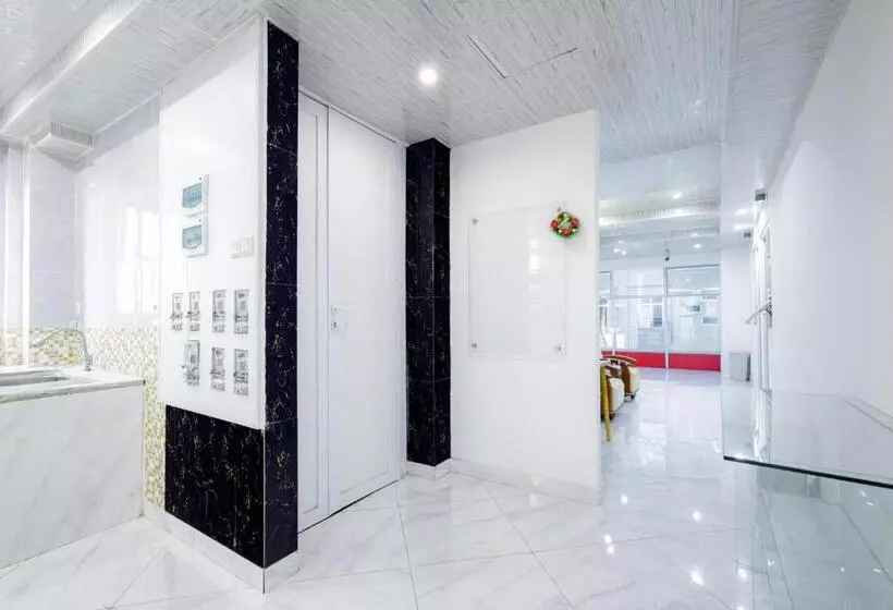 Urbanview Hotel Kota Tua Jakarta