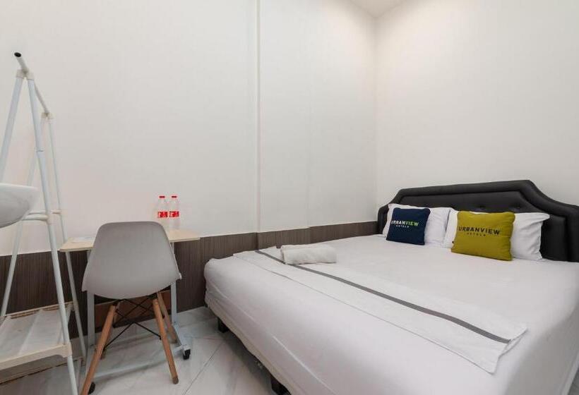 Urbanview Hotel Kota Tua Jakarta