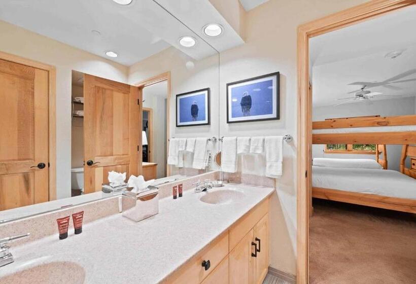 St James Place By East West Hospitality