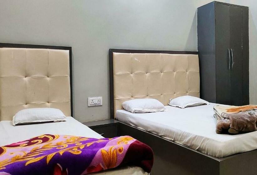 Staymaker Hotel Shanti Niketan