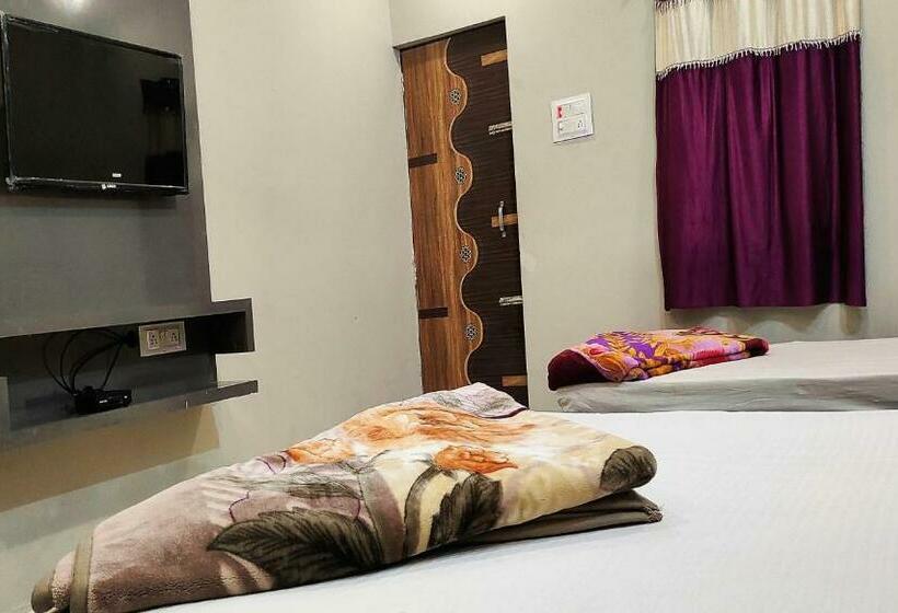 Staymaker Hotel Shanti Niketan