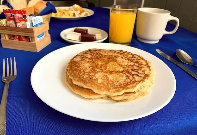 ホテル Bedd Express Querétaro