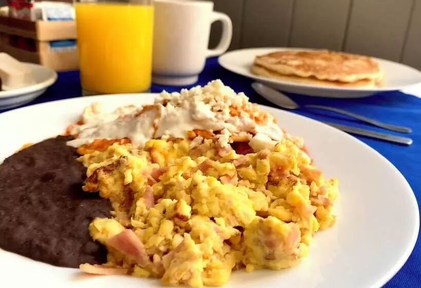 ホテル Bedd Express Querétaro