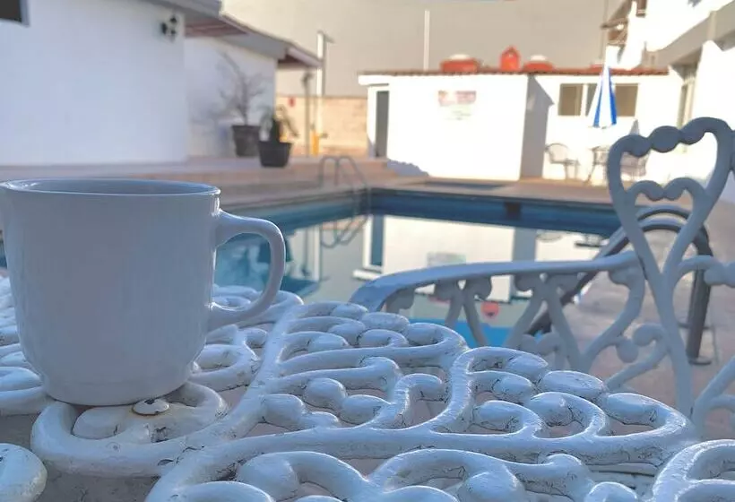 ホテル Bedd Express Querétaro