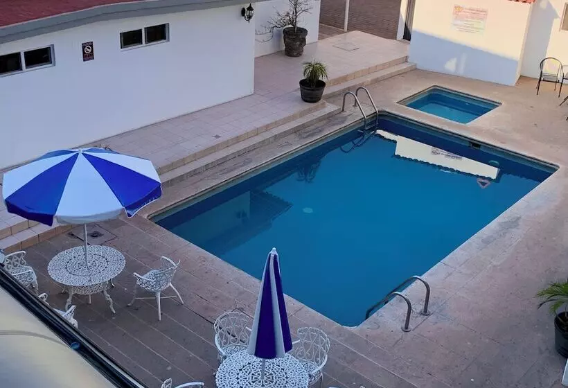 ホテル Bedd Express Querétaro