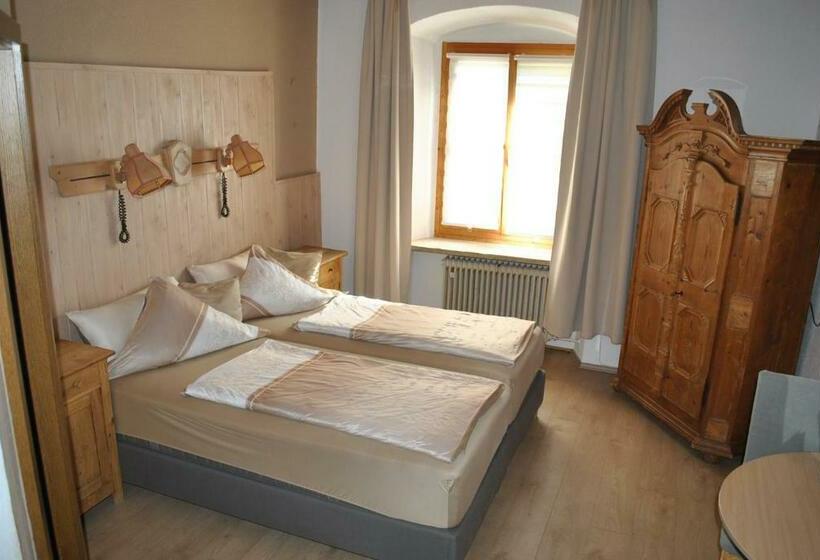 호텔 Frühstückspension Schwarzer Adler