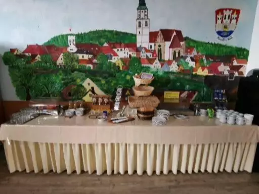 Hotelli Frühstückspension Schwarzer Adler