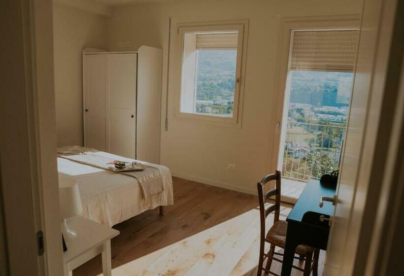 مبيت وإفطار Casalloro