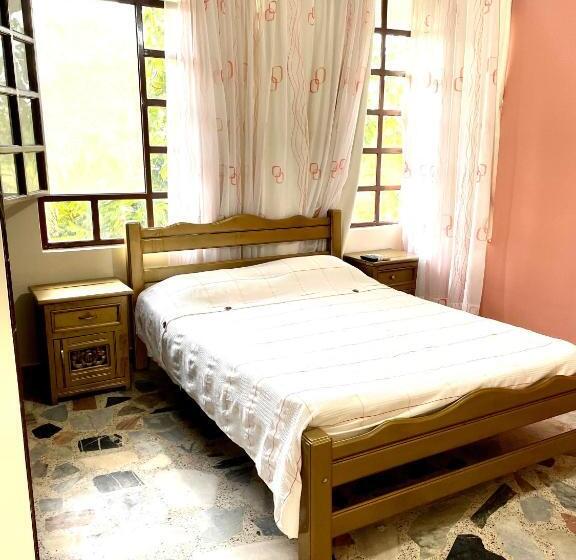 هتل Campestre Toro Loco