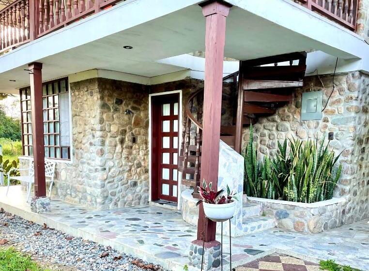 هتل Campestre Toro Loco