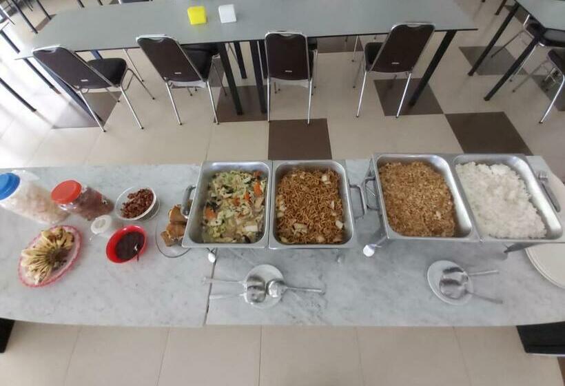 בית מלון כפרי Larensia