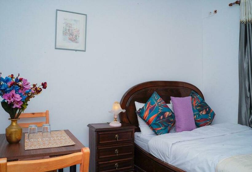 پانسیون Residencial Airside Palace