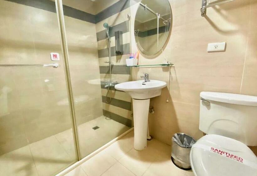 هاستل Royal Business