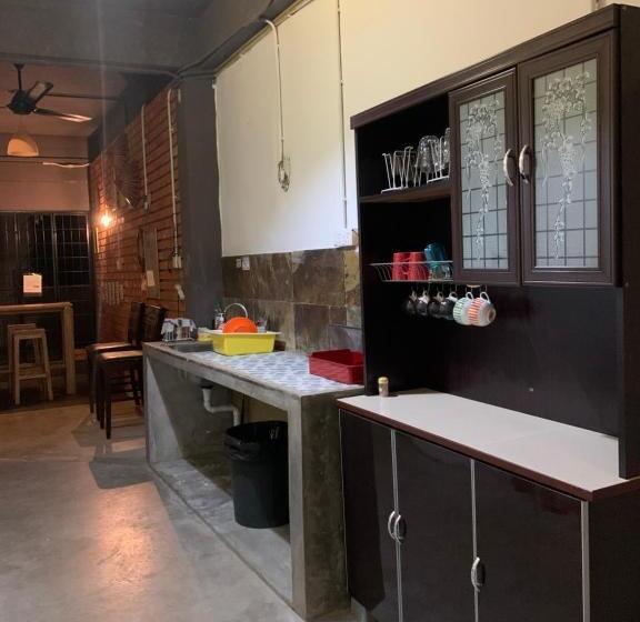 مبيت وإفطار Batu Bata Guesthouse