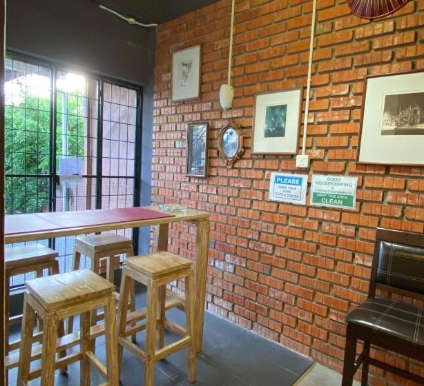 مبيت وإفطار Batu Bata Guesthouse