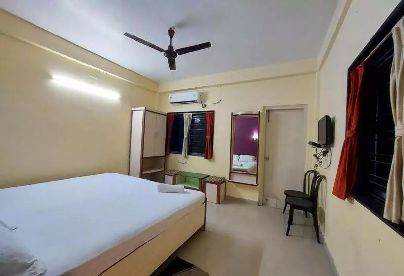 Hotelli Mira International