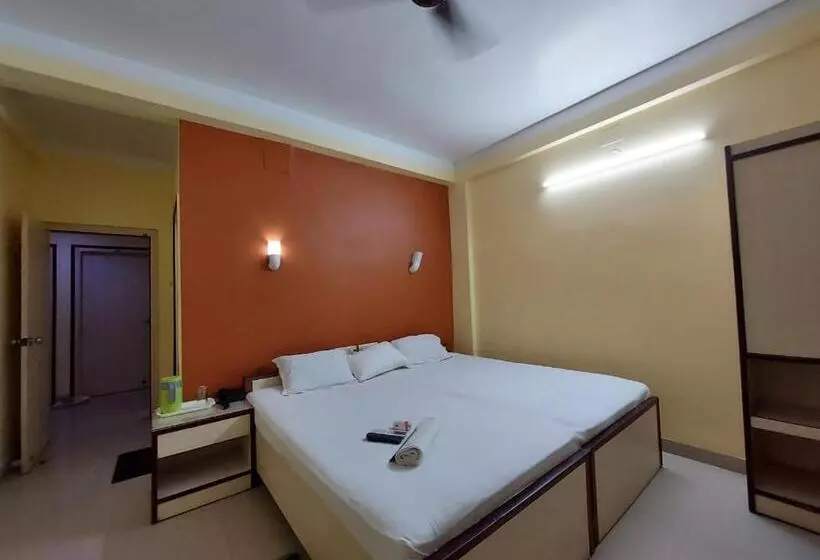 Hotelli Mira International