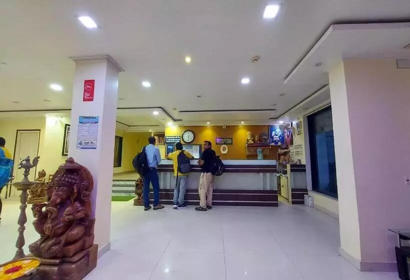 Hotelli Mira International