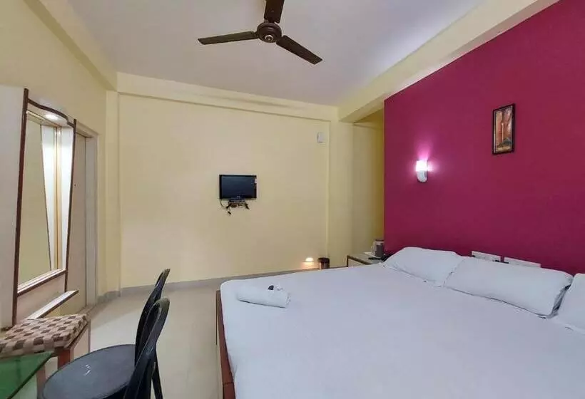 Hotelli Mira International