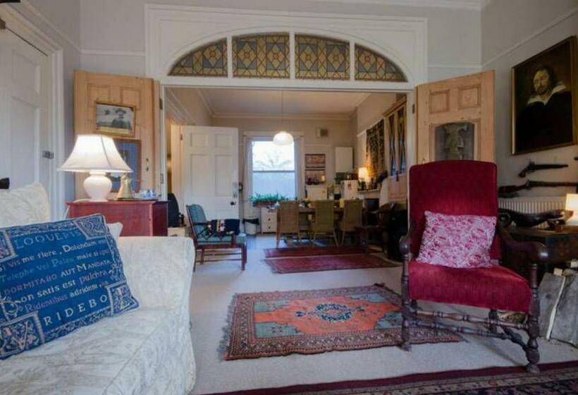 بنسيون 16 Brunswick Sq