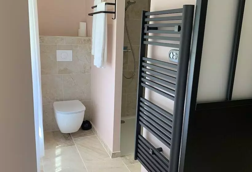 Aamiaismajoitus (B&B) Logis De La Foulerie