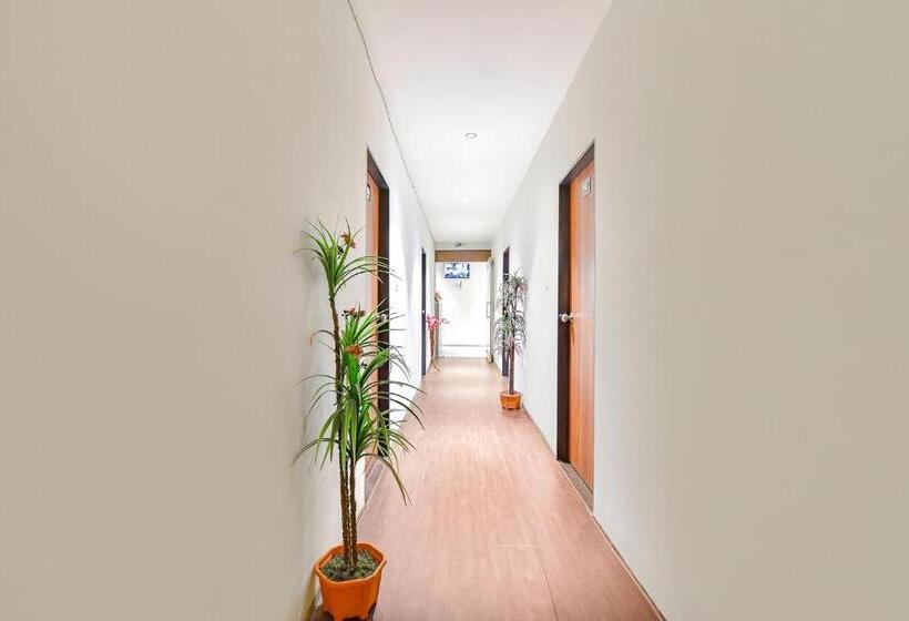 Fabhotel Nidhivan, Udhna Junction