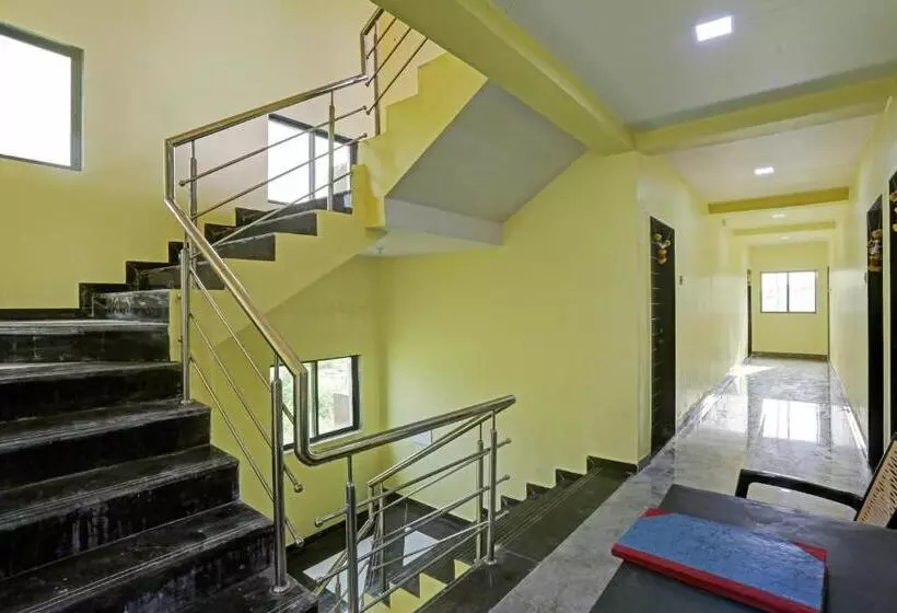 ホテル Om Sai Ram Residency