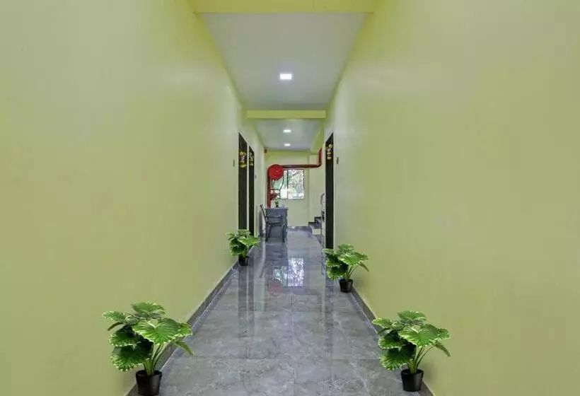 ホテル Om Sai Ram Residency