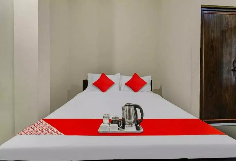 Hotelli Flagship Sai Boarding And Lodging Near Kengeri  Metro Station