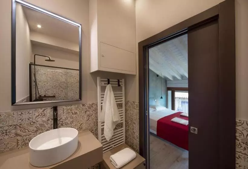 Retkeilymaja Monte Isola   Decio Rooms