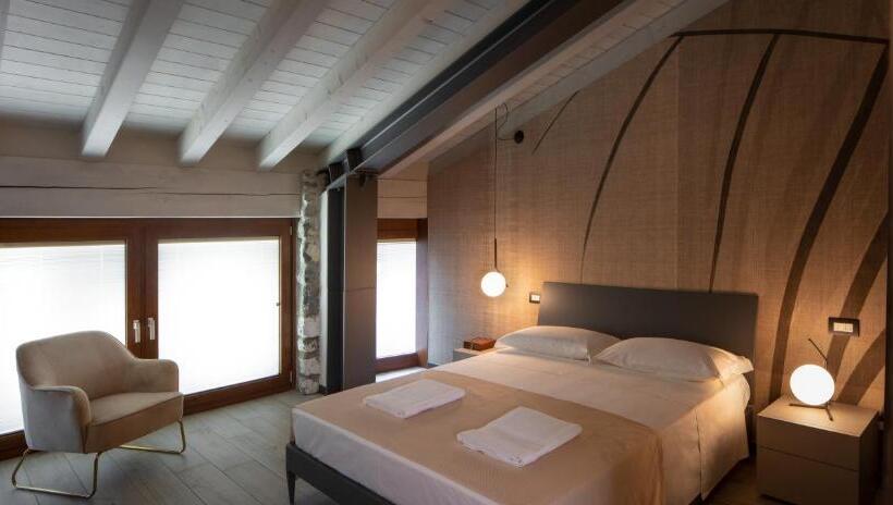 Общежитие Monte Isola   Decio Rooms