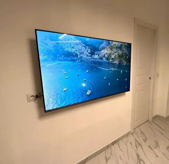 Fellini Suites Lungomare Near The Sea