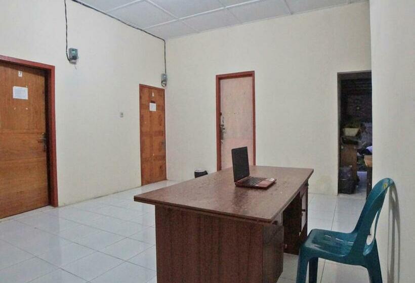 בית מלון כפרי Oyo 91776 Bina Family Homestay