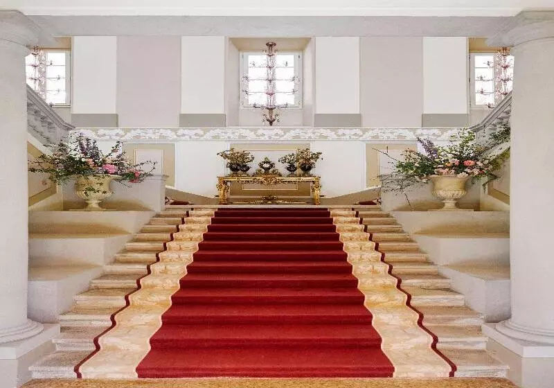 Hotel Passalacqua