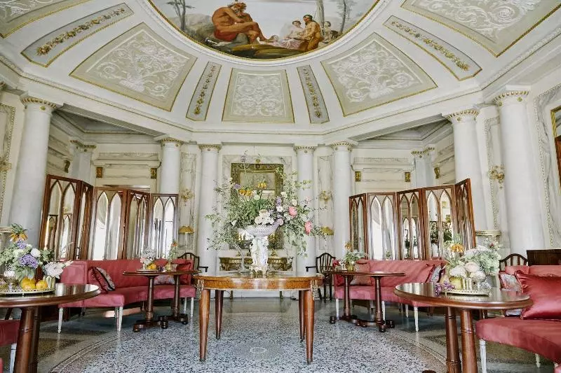 Hotel Passalacqua