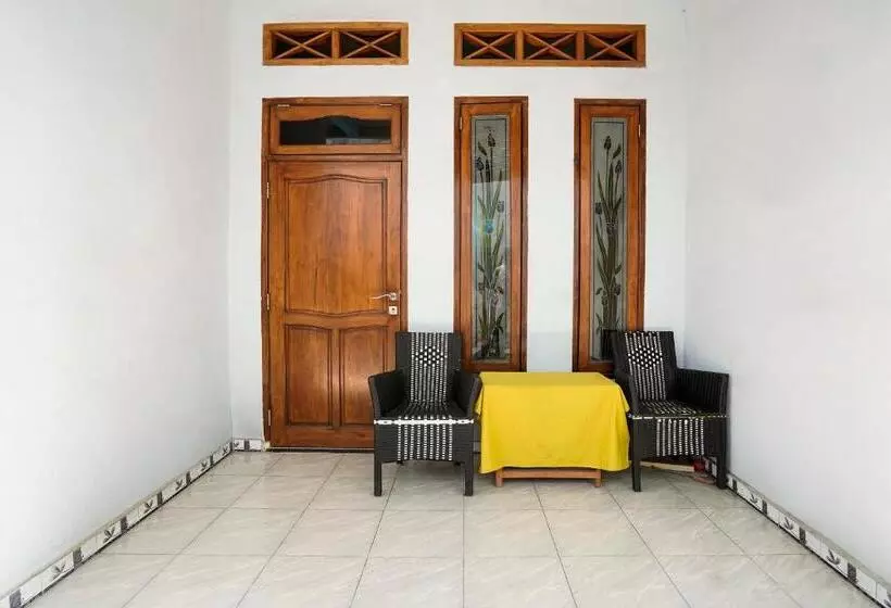 Hotelli Spot On 91747 Gamping Homestay Syariah