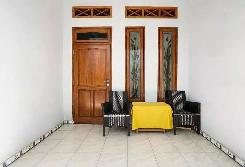 Hotelli Spot On 91747 Gamping Homestay Syariah