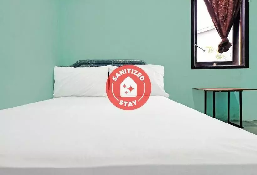 Hotelli Spot On 91791 Homestay Surya Syariah