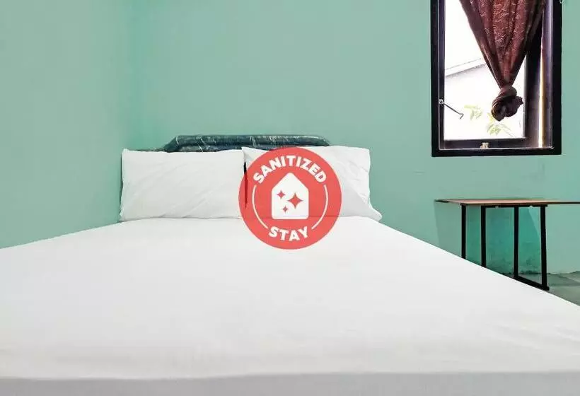 Hotelli Spot On 91791 Homestay Surya Syariah