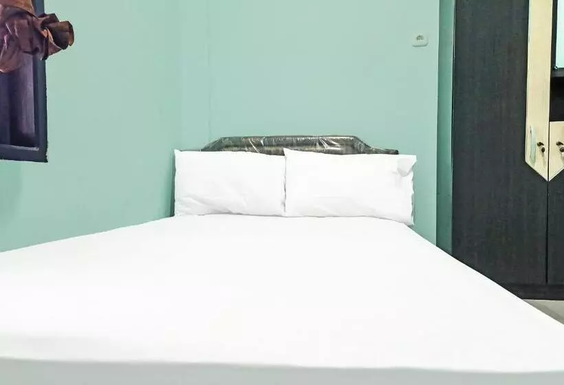 Hotelli Spot On 91791 Homestay Surya Syariah