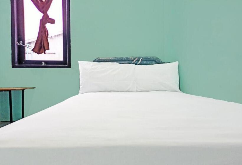 בית מלון כפרי Spot On 91791 Homestay Surya Syariah