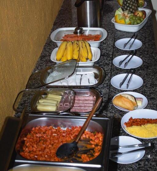 פנסיון Pousada Rodrigues