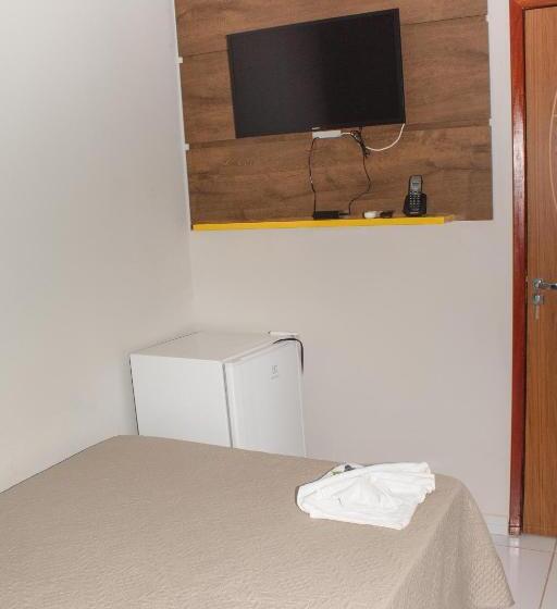 פנסיון Pousada Rodrigues