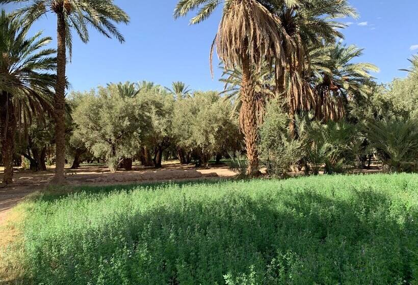 Pension Room In Guest Room  Charming Guest House With Pool For 6 People 1